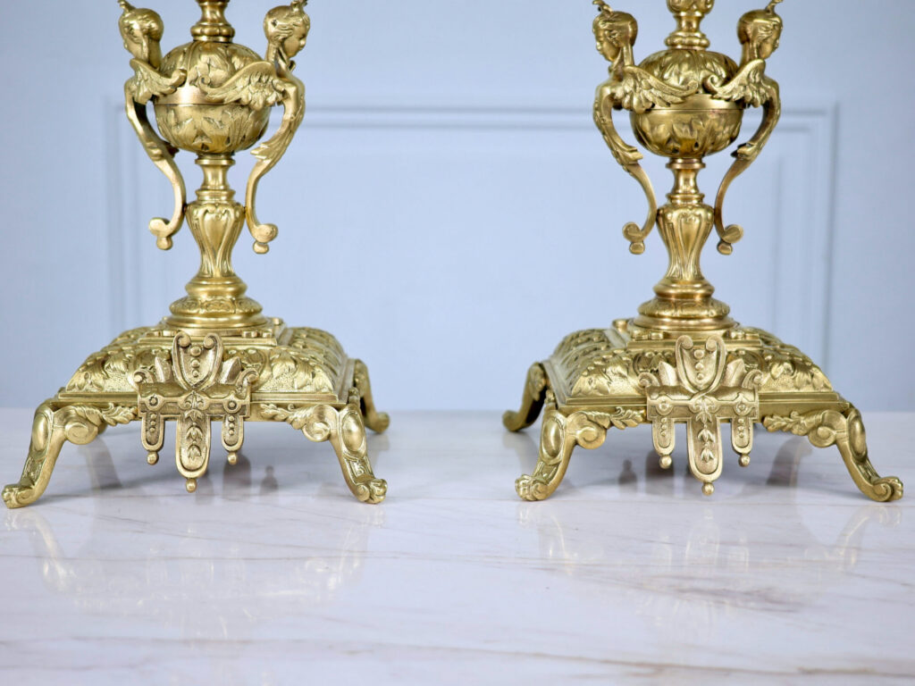Антикварні канделябри