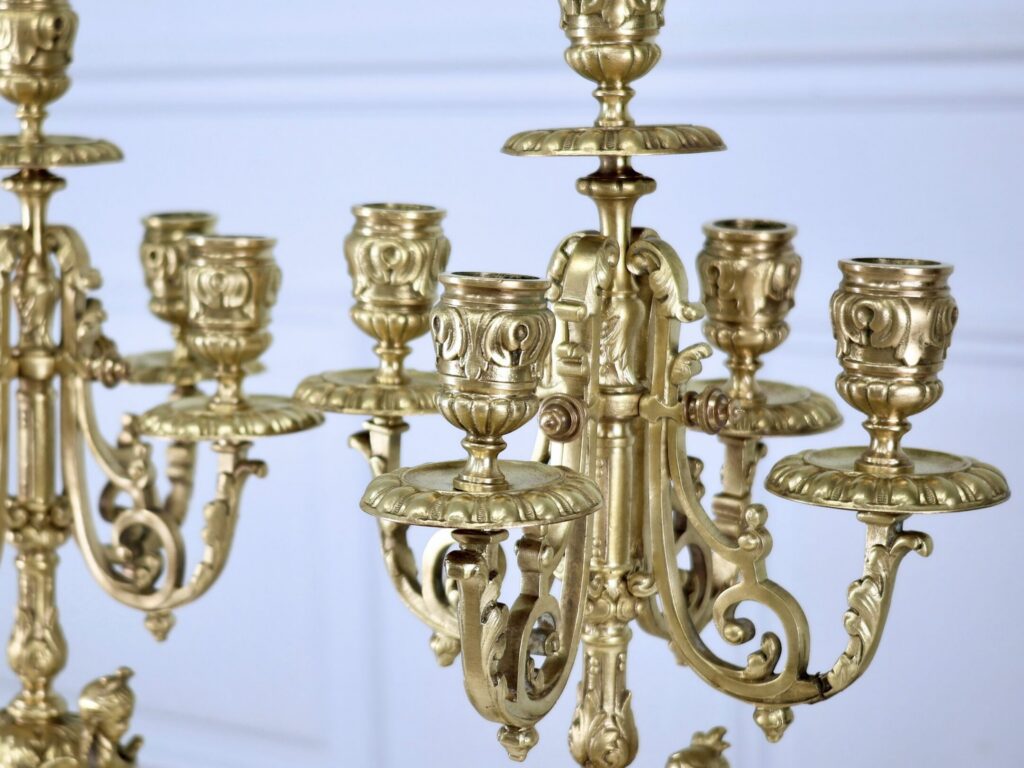 Антикварні канделябри