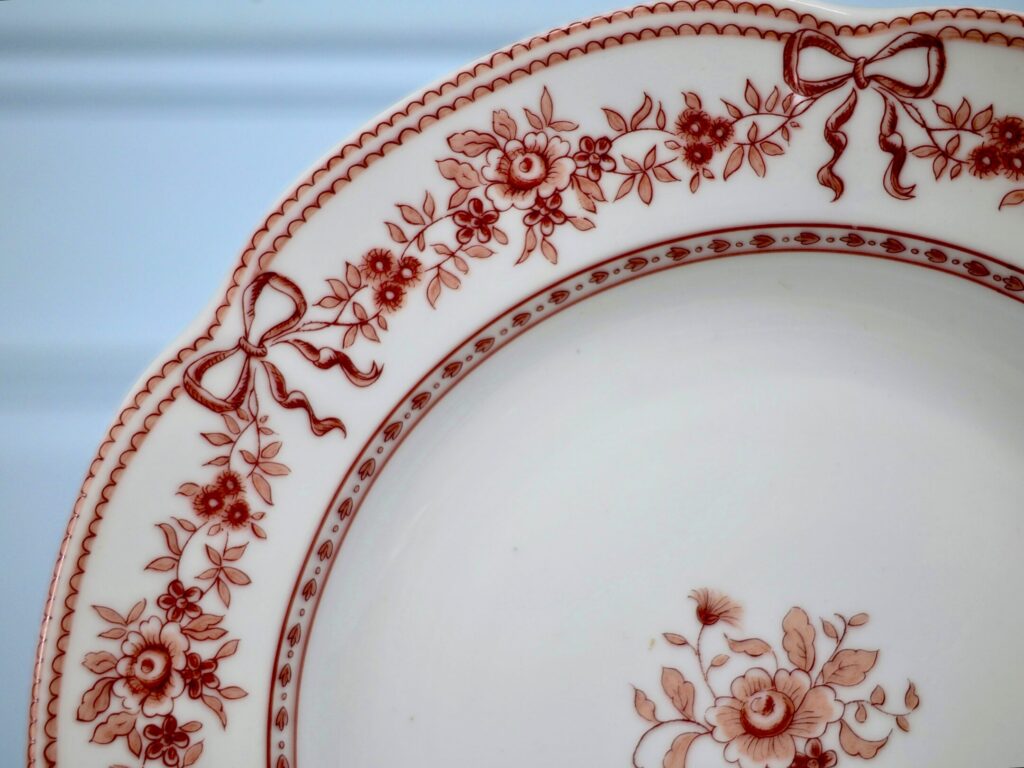 Вінтажний набір тарілок «Antoinette», Porcelaine de Paris