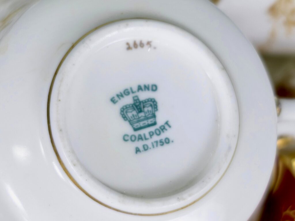 Антикварний набір чашок з блюдцями Coalport
