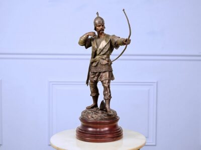 IMG_4638 Антикварна скульптура «Лучник»