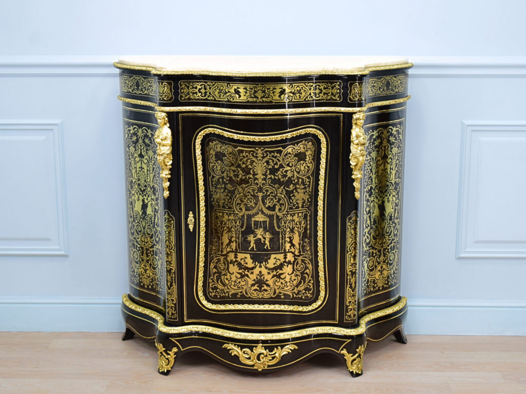 Антикварний комод у стилі Буль (Boulle)