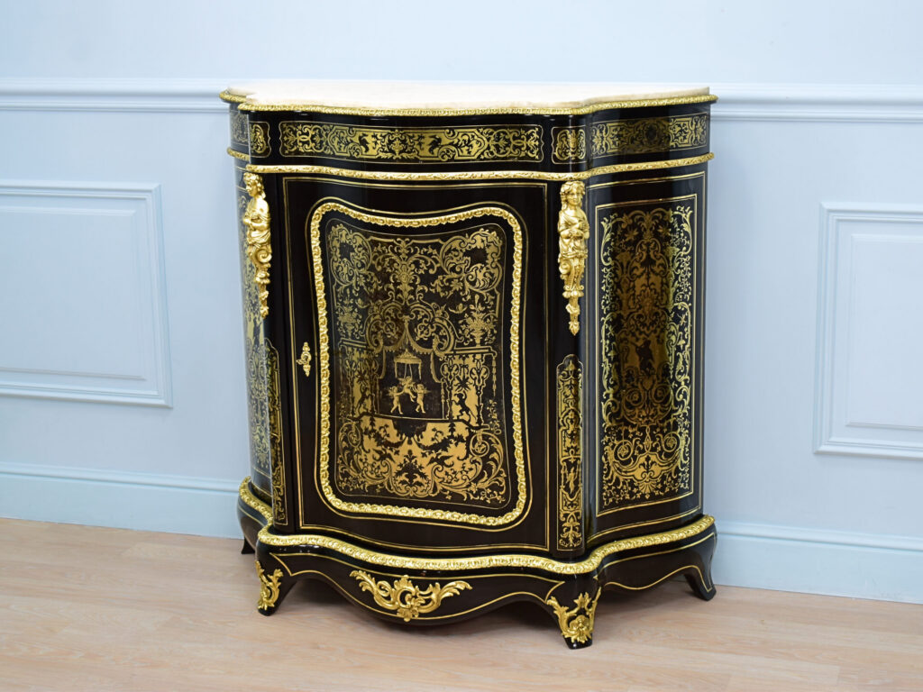 Антикварний комод у стилі Буль (Boulle)