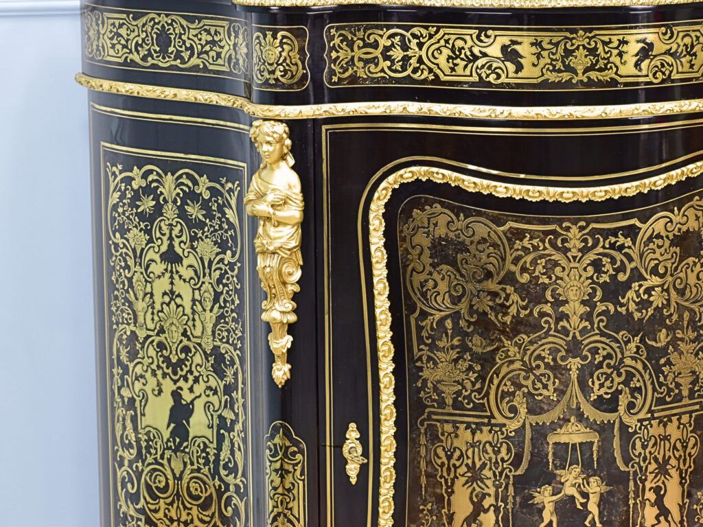 Антикварний комод у стилі Буль (Boulle)