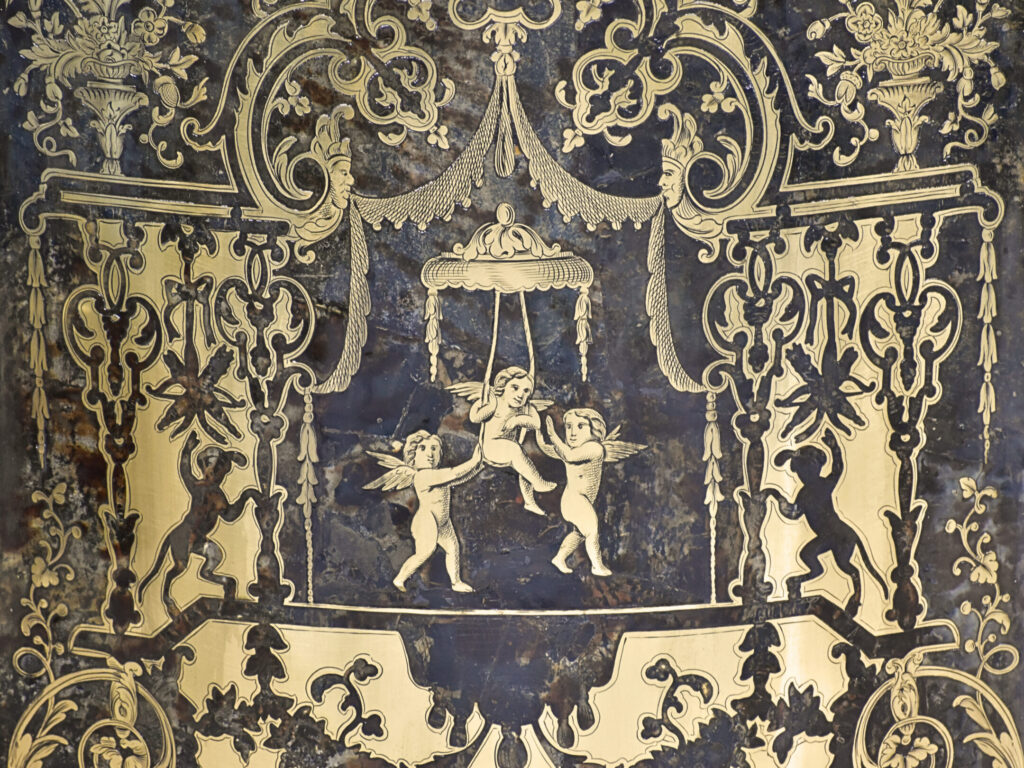 Антикварний комод у стилі Буль (Boulle)