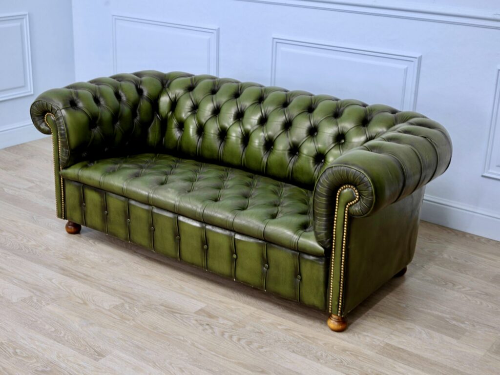 IMG_8381 Вінтажний диван Честерфілд (Chesterfield)