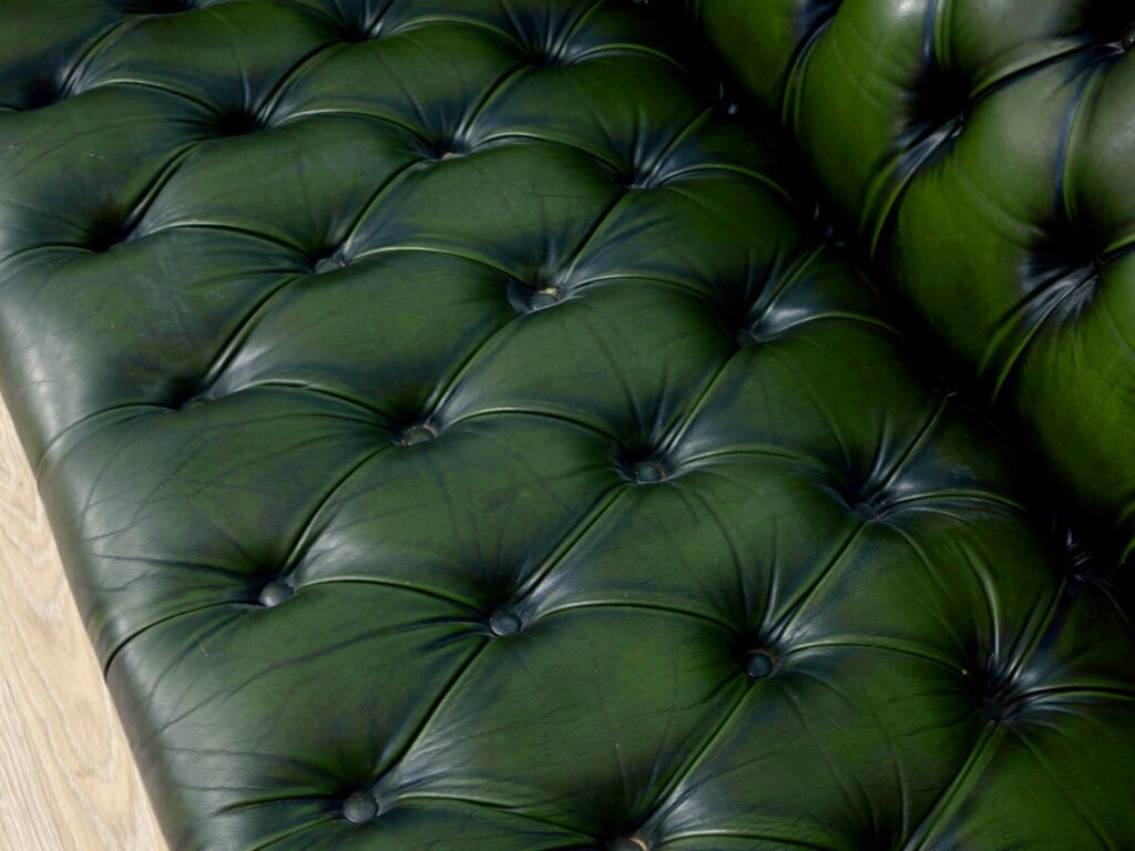 IMG_8389 Вінтажний диван Честерфілд (Chesterfield)